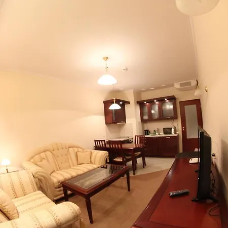 Downtown Aparthotel 3*