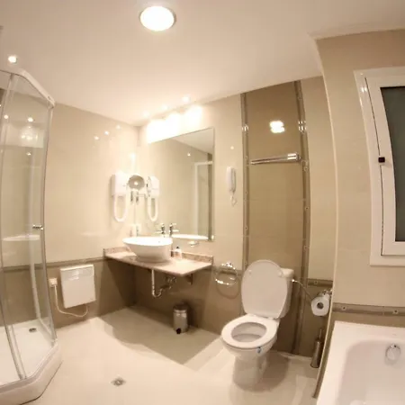 Aparthotel Downtown 3*