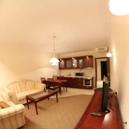 Downtown Aparthotel 3*