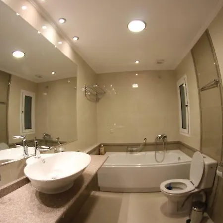 Aparthotel Downtown 3*